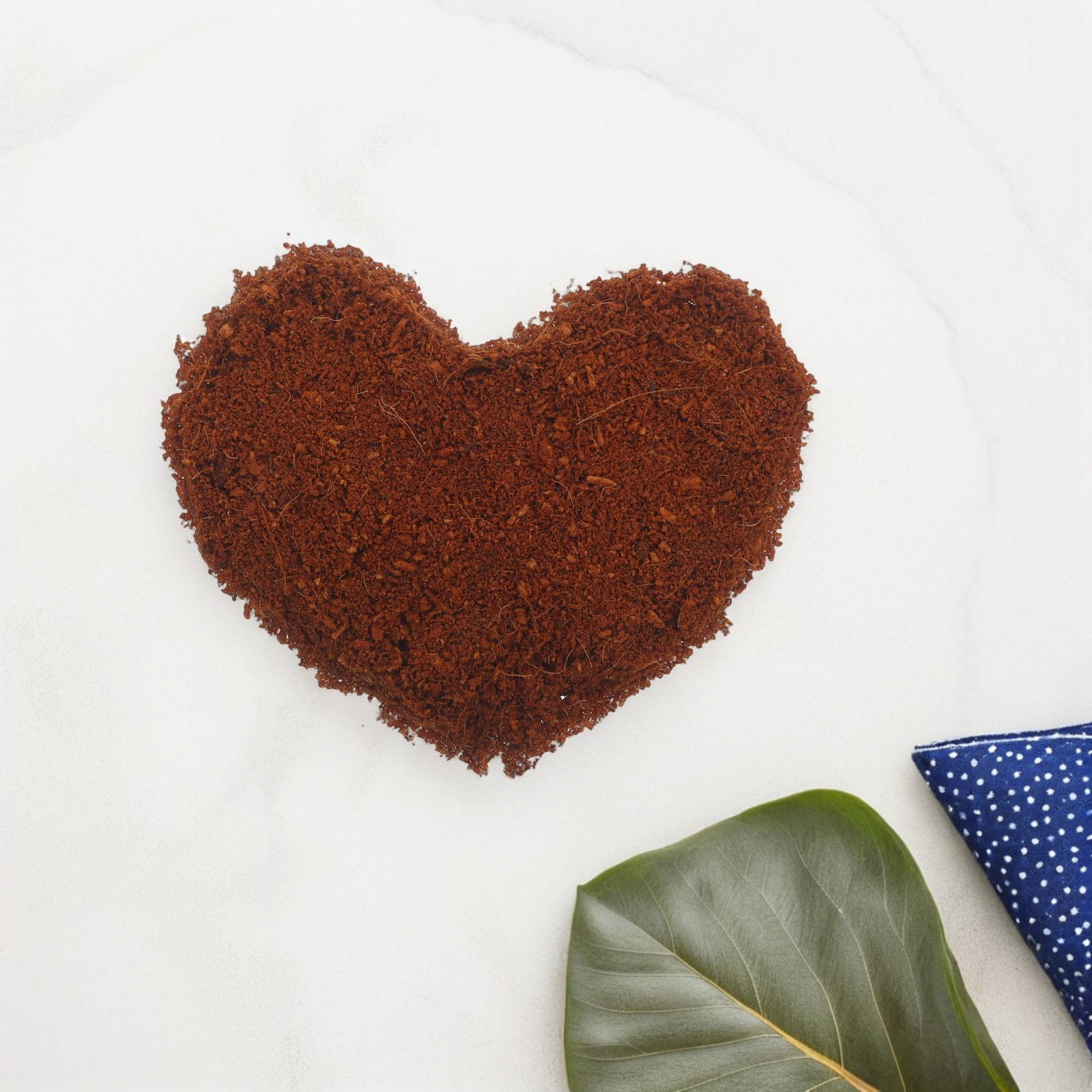 Substrate Coconut Fiber - ヤドカリのテラリウム用土壌 ココナッツファイバー製敷料 500g 保湿性のある基材 ヤドカリの穴掘り用